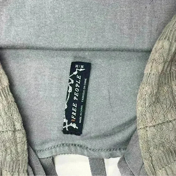 FREE PEOPLE Gray Textured Knit Fitted Criss Cross Back Dress Sz Medium - Picture 5 of 8